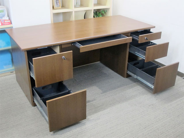 幅1800 木製 役員デスク 両袖デスク 鍵付き オカムラ DX-2【中古】 - 画像 (3)