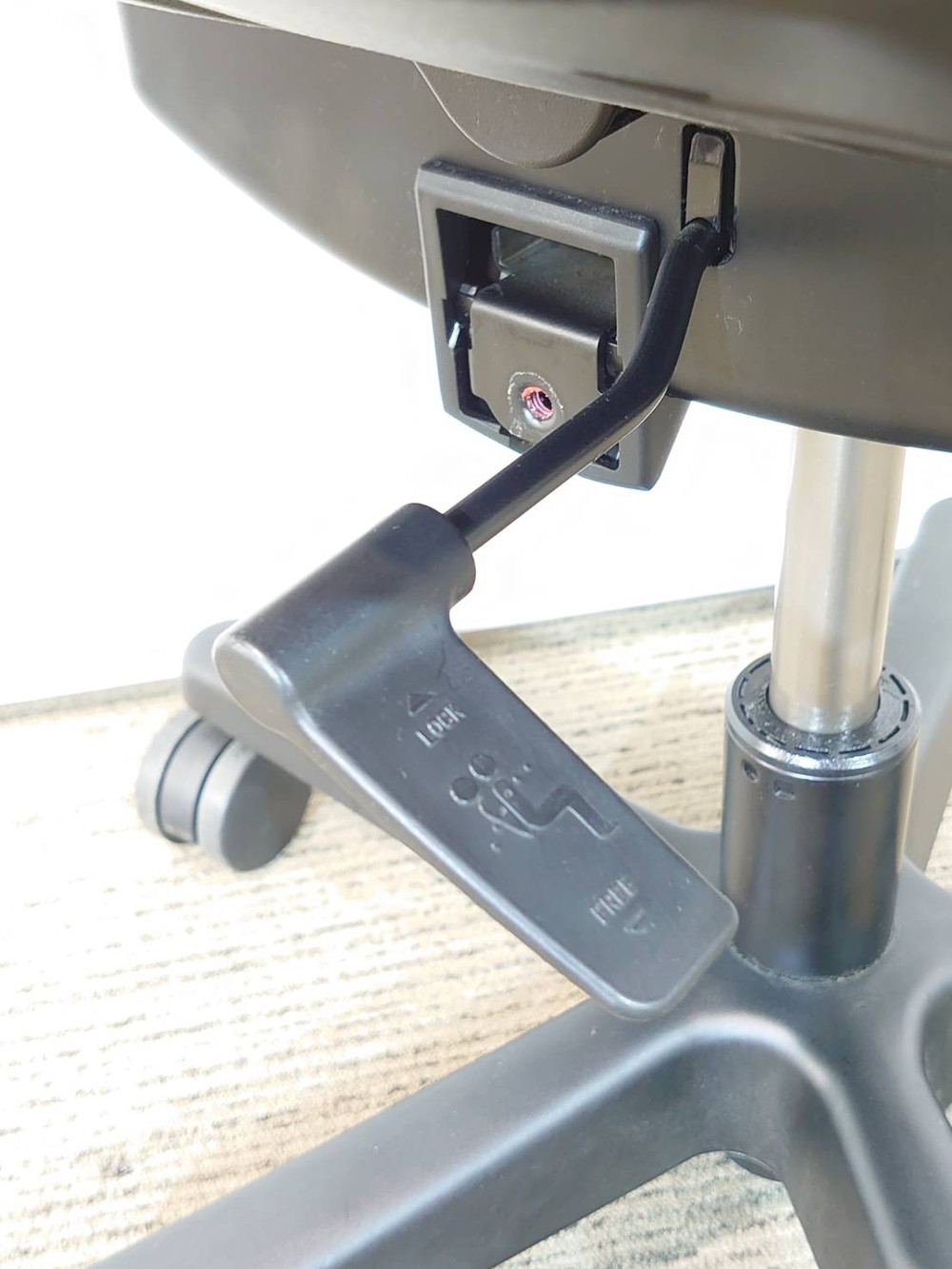 【中古・送料無料 地域限定】10脚セット ITOKI トルテ 国産 オフィスチェア - 画像 (8)