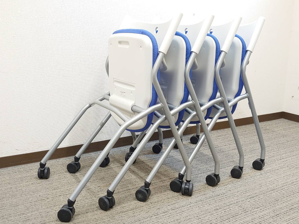 【中古・送料無料 地域限定】4脚セット 国産 平行スタックチェア 会議用チェア - 画像 (9)