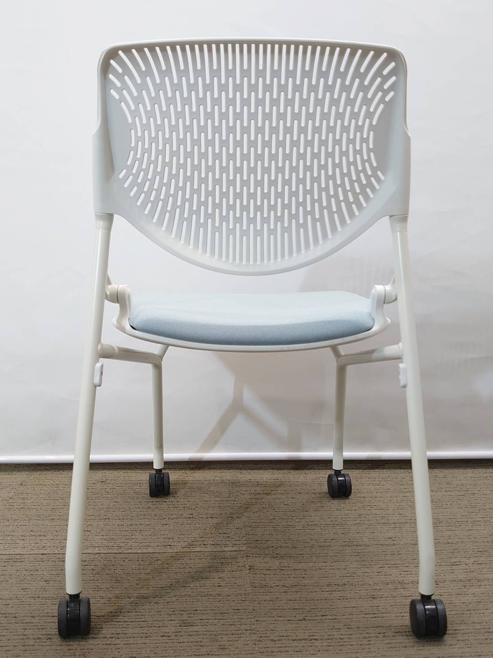 【中古・送料無料・地域限定】4脚セット 会議チェア ミーティングチェア - 画像 (6)