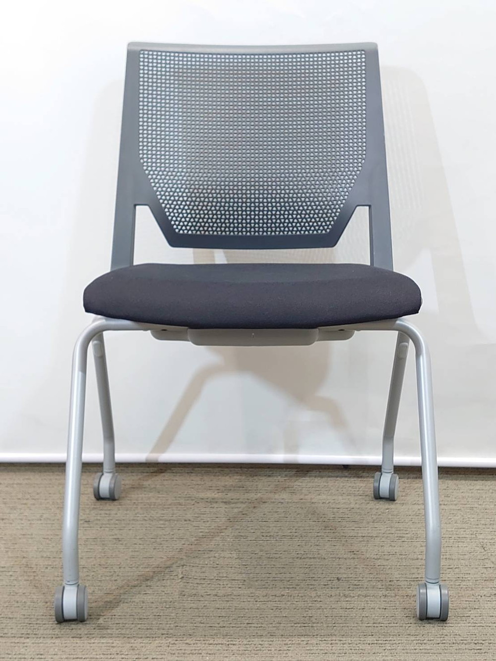 【送料無料 東京地区限定・中古】6脚セット 会議用チェア ヘイワース HAWORTH ベリー - 画像 (5)