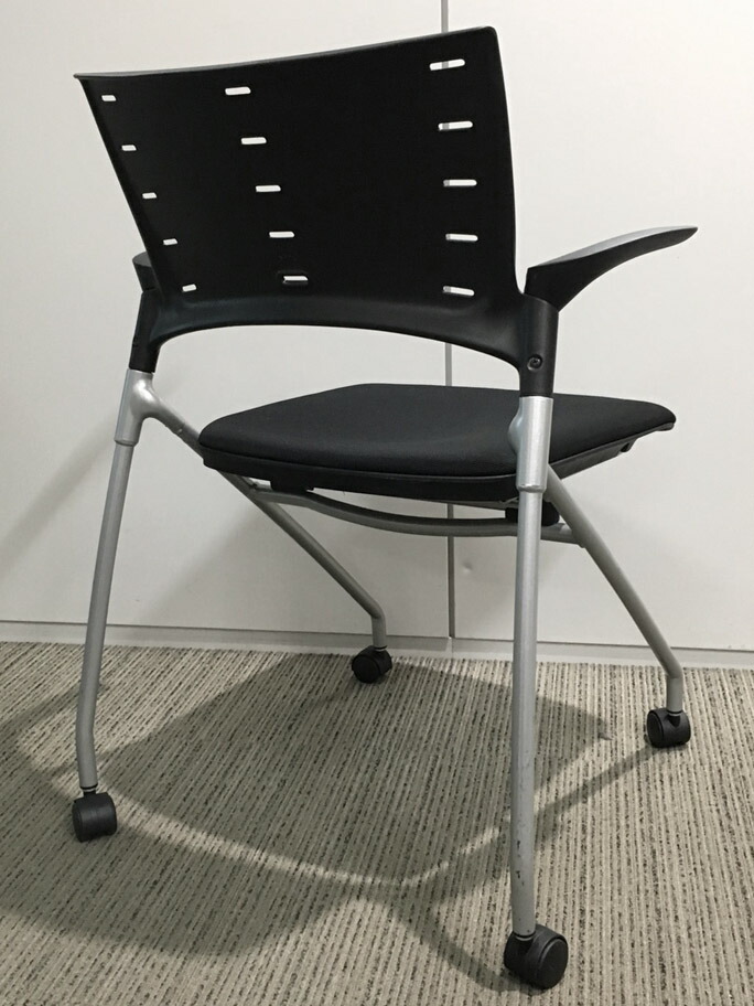【送料無料 東京地区限定】 10脚セット イトーキ マノス 会議チェア ネスティングチェア ミーティングチェア スタッキングチェア ネスタブルチェア スタックチェア 平行スタックチェア 【中古オフィス家具】【中古】 - 画像 (3)
