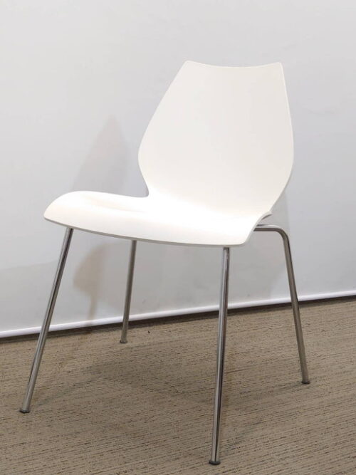 【中古】イタリア製 カルテル マウイ MAUI Kartell ミーティングチェア(積み重ね可)