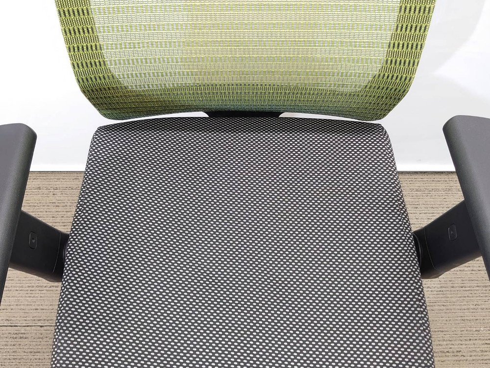 【中古】エルゴノミックチェア オフィスチェア ひじ付き 役員チェア - 画像 (5)