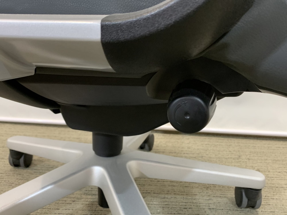 【中古・送料無料 地域限定】ひじ付き オフィスチェア デスクチェア - 画像 (9)