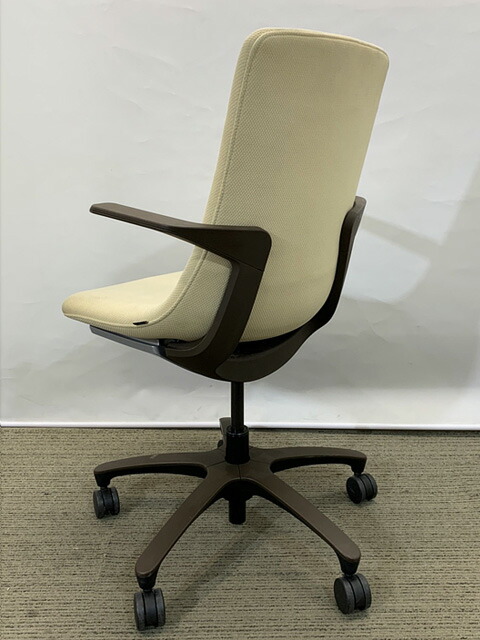 【中古・送料無料 地域限定】肘付きオフィスチェアー 役員チェア ITOKI MOVU モーブ 国産 - 画像 (4)