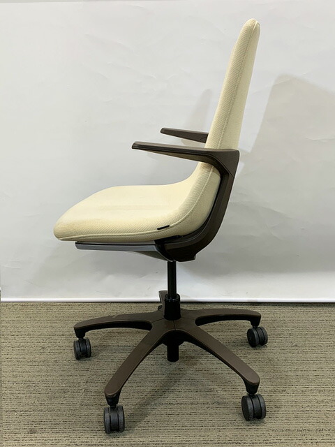 【中古・送料無料 地域限定】肘付きオフィスチェアー 役員チェア ITOKI MOVU モーブ 国産 - 画像 (7)