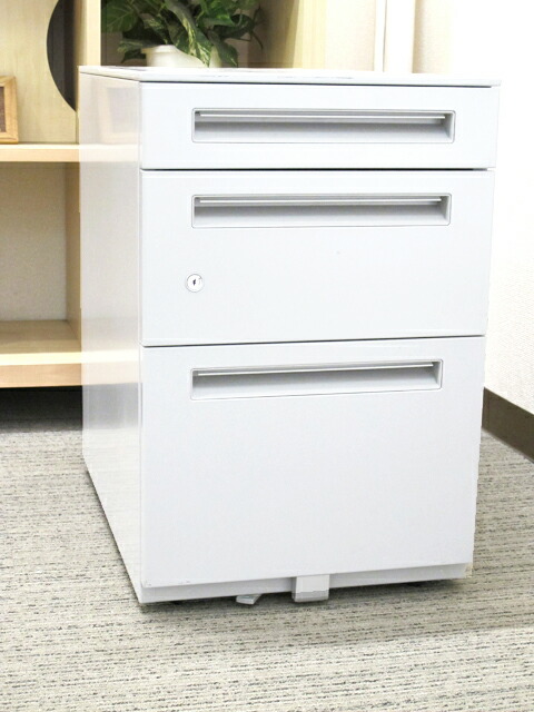 【中古・法人限定送料無料】国産 ウチダ ST 3段 キャスターワゴン - 画像 (2)