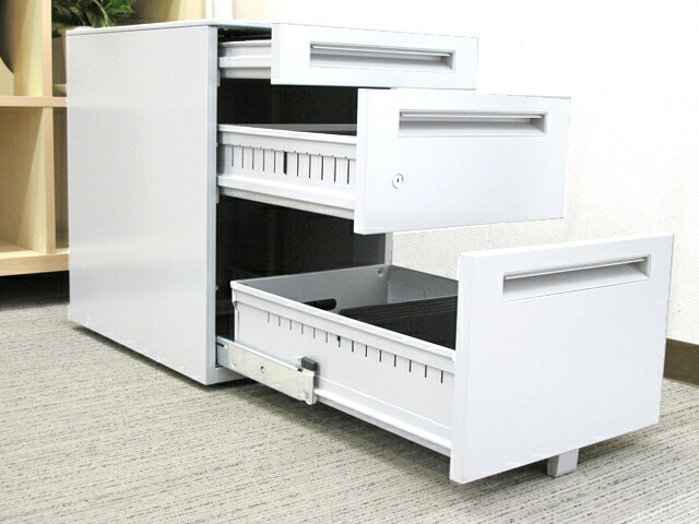 【中古・法人限定送料無料】国産 ウチダ ST 3段 キャスターワゴン - 画像 (3)