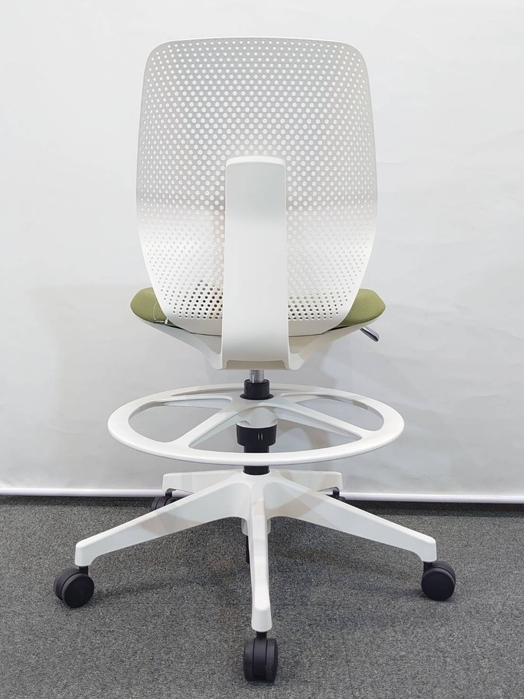 【新品】【未開封】【数量限定!!】 イトーキ キュアチェア QuA ライトタスクチェア メッシュバック ハイチェア オフィスチェア デスクチェア メッシュチェア キャスターチェア【未使用】【中古】【新古品】 - 画像 (5)