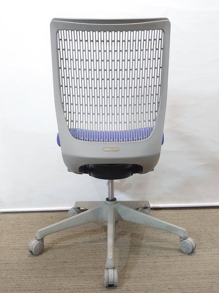 【送料無料 地域限定】4脚セット オフィスチェア メッシュチェア デスクチェア 事務チェア キャスターチェア 事務イス オカムラ 事務椅子 パソコンチェア ワークチェア ワークチェア テレワーク リモートワーク 在宅勤務 在宅ワーク オカムラ 岡村製作所 okamura ヴィスコンテ Visconte 国産 【中古オフィス家具】 【中古】 - 画像 (6)