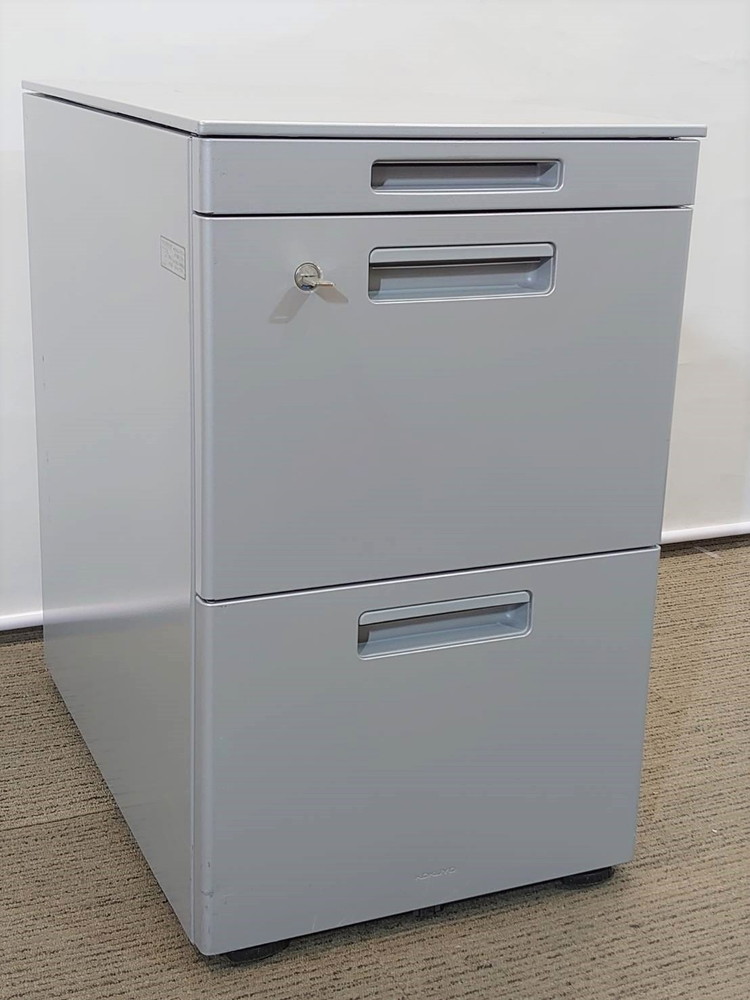 【送料無料 地域限定】 6人用 フリーアドレス デスクセット コクヨ ワークソート ワークテーブルセット W1400×3台 フリアド 平机 片袖机 可動式 オフィステーブル ミーティングテーブル 会議テーブル 多目的テーブル SDT-WS1414PAW 開業セット 国産 【中古オフィス家具】【中古】 - 画像 (16)