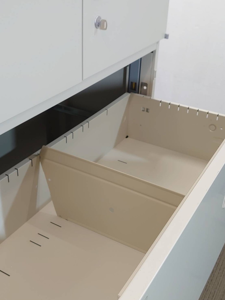 【大量入荷 国産書庫】生興 上下書庫 両開き書庫 ラテラル書庫 キャビネット ユニット書庫 本棚 書棚【中古オフィス家具】【中古】 - 画像 (7)