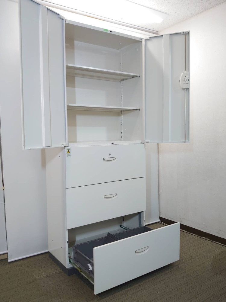人気のホワイト色 生興 上下書庫 両開き書庫 ラテラル書庫 キャビネット ユニット書庫 本棚 書棚【中古オフィス家具】【中古】 - 画像 (2)