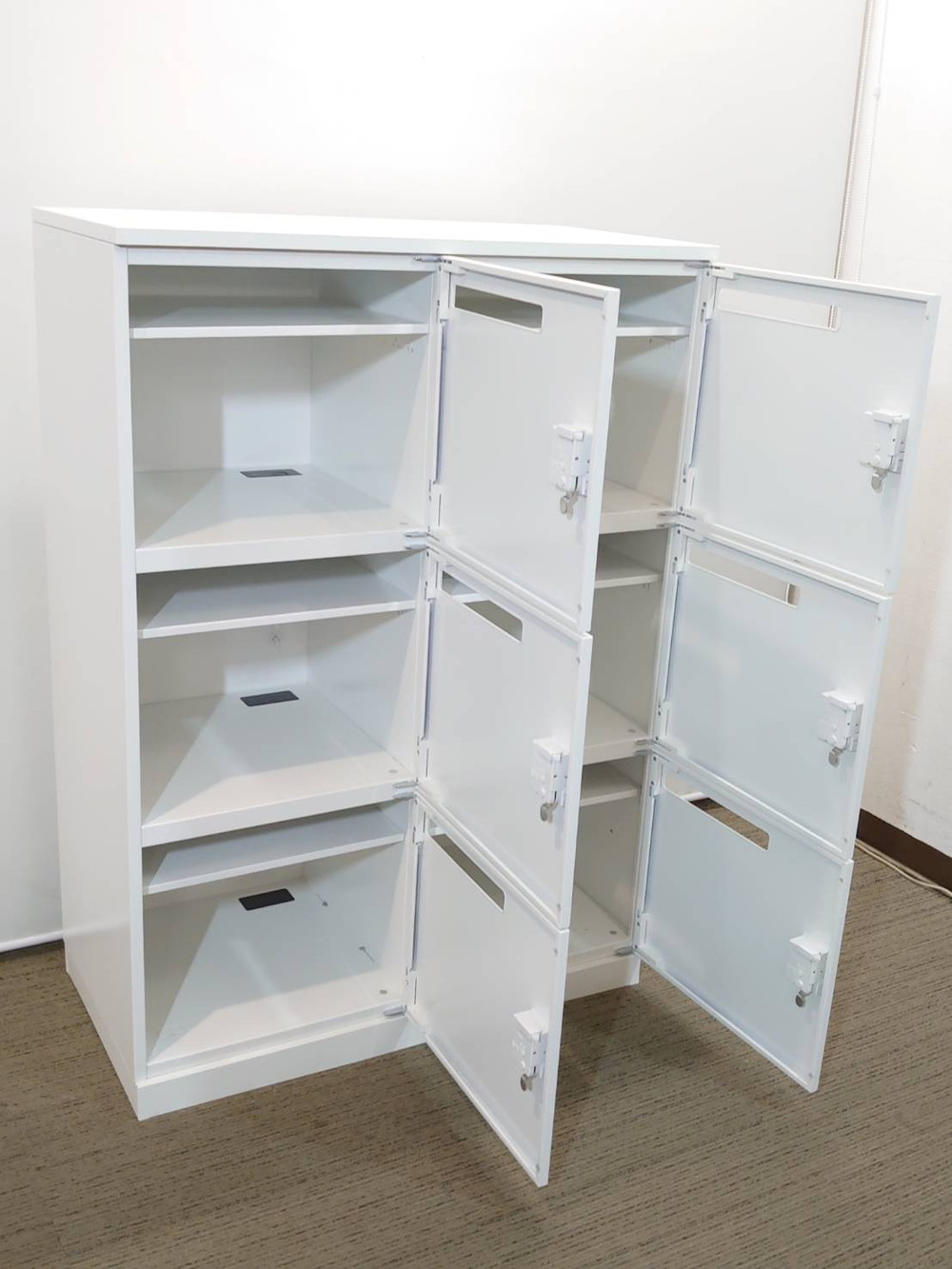 6人用 パーソナルロッカー 投函口付き メールボックス 貴重品ロッカー ダイヤル錠タイプ【中古オフィス家具】【中古】 - 画像 (2)