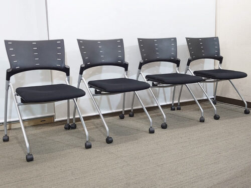 ネスタブルチェア スタックチェア 平行スタックチェア 会議用チェア ミーティング用チェア 会議用椅子 MANOSS 国産 【送料無料 地域限定】4脚セット イトーキ マノス 会議チェア ミーティングチェア スタッキングチェア ネスティングチェア【中古オフィス家具】【中古】