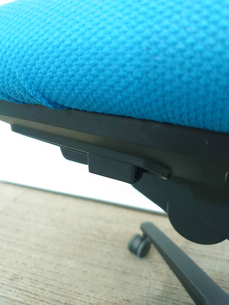 【送料無料 地域限定】オフィスチェア デスクチェア メッシュチェア ハイバックチェア OAチェア PCチェア 肘付き 事務チェア キャスターチェア コクヨ KOKUYO ミトラ Mitra 国産 【中古】 - 画像 (7)