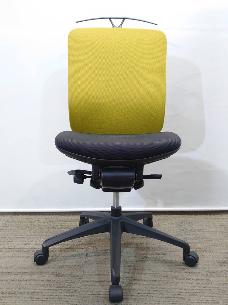 【送料無料 地域限定】キャスターチェア OAチェア PCチェア 事務イス 事務椅子 事務いす 事務用チェア イナバインターナショナル INABA 国産 イエラ Yera オフィスチェア デスクチェア ハイバック ワークチェア パソコンチェア 事務チェア ハンガー付き 肘無し【中古オフィス家具】【中古】 - 画像 (4)