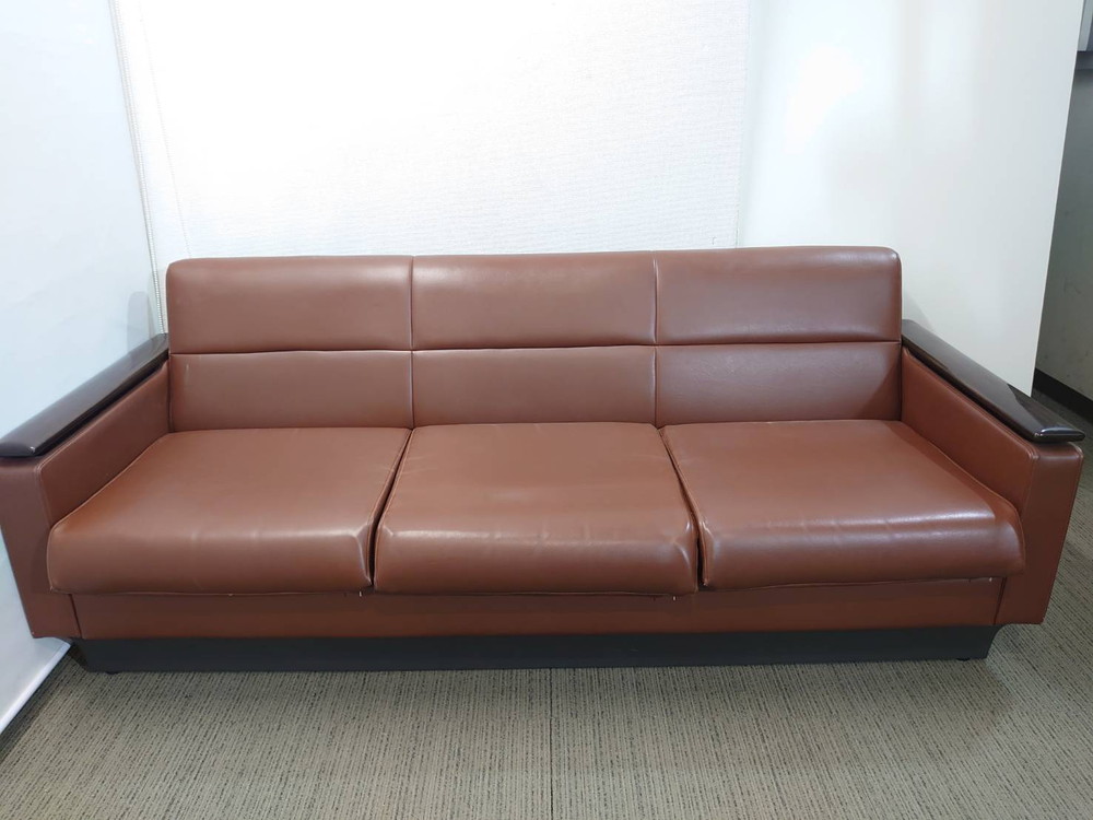 イトーキ ソファ 応接ソファ 3人掛けソファ 合皮ソファ アームソファ W1840×D760×H680 役員室 応接室 待合室 中古ソファ LYK-13DCH3 国産 【中古オフィス家具】【中古】 - 画像 (2)