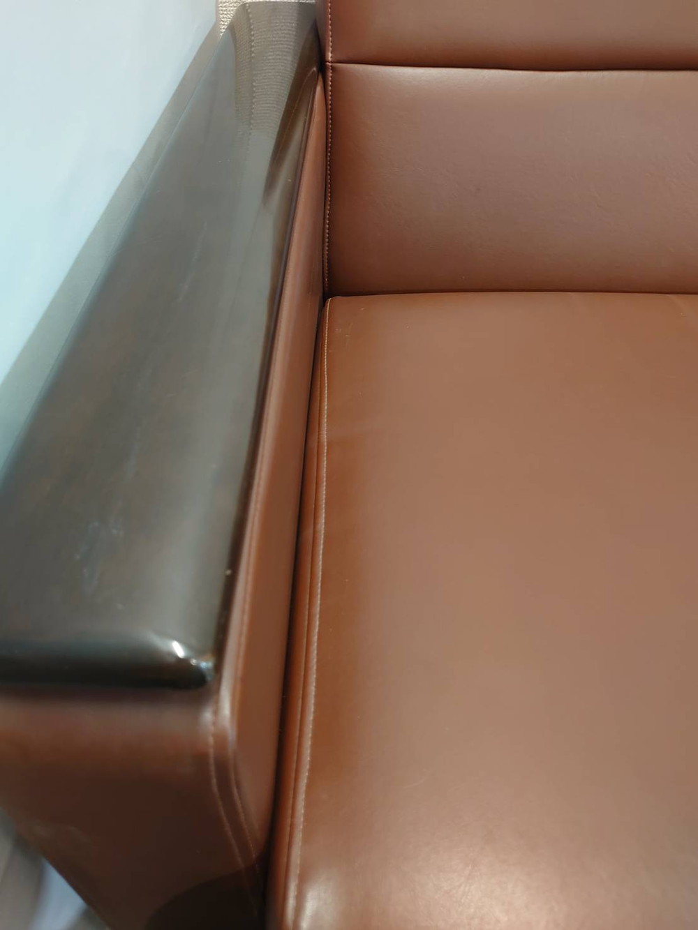 イトーキ ソファ 応接ソファ 3人掛けソファ 合皮ソファ アームソファ W1840×D760×H680 役員室 応接室 待合室 中古ソファ LYK-13DCH3 国産 【中古オフィス家具】【中古】 - 画像 (3)