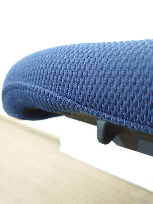 【送料無料 地域限定】【訳あり特価】 オフィスチェア デスクチェア メッシュチェア ハイバックチェア 肘付き 事務チェア PCチェア キャスターチェア 事務イス イトーキ エフチェア 【中古オフィス家具】【中古】 - 画像 (12)