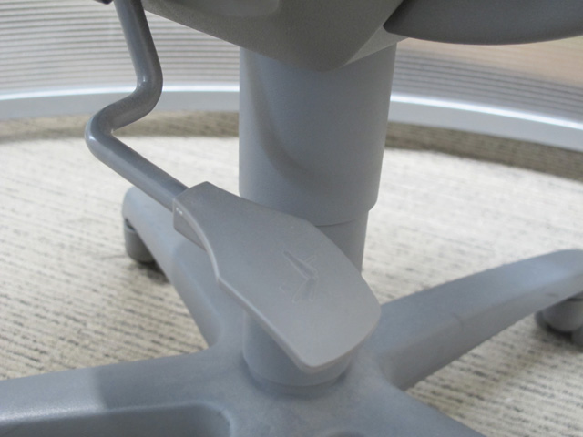 オフィスチェア 事務用チェア エグゼクティブチェア マネジメントチェア チェアー チェアウチダ ジャストチェア 国産 オフィスチェア デスクチェア 事務チェア キャスターチェア 事務イス ワークチェア 事務いす ワーキングチェア パソコンチェア 事務椅子【中古オフィス家具】【中古】 - 画像 (4)