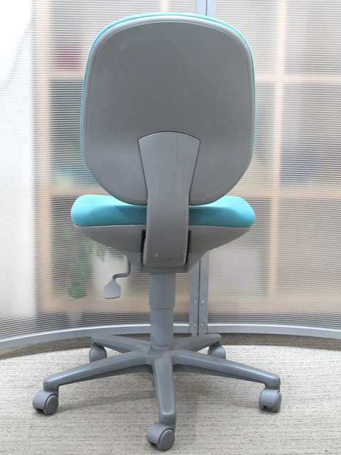 オフィスチェア 事務用チェア エグゼクティブチェア マネジメントチェア チェアー チェアウチダ ジャストチェア 国産 オフィスチェア デスクチェア 事務チェア キャスターチェア 事務イス ワークチェア 事務いす ワーキングチェア パソコンチェア 事務椅子【中古オフィス家具】【中古】 - 画像 (3)