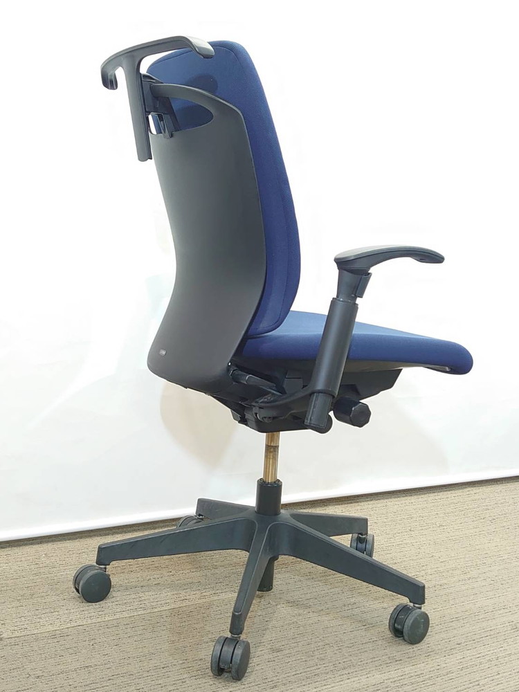 オフィスチェア デスクチェア 肘付き 事務チェア キャスターチェア 事務イス PCチェア イトーキ フルゴ 国産 【中古オフィス家具】【中古】 - 画像 (6)