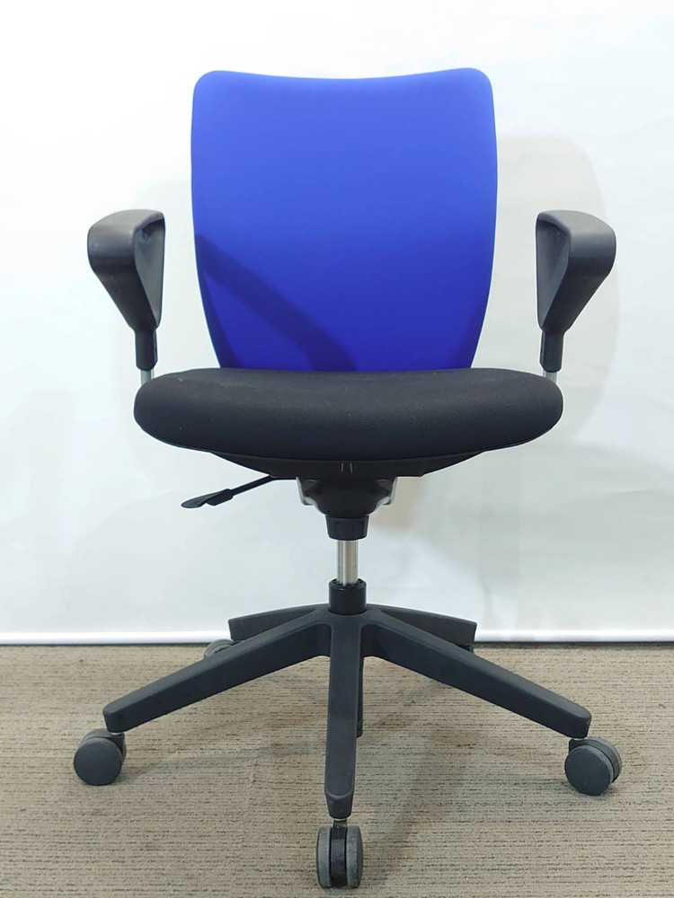 オフィスチェア デスクチェア エグゼクティブチェア キャスターチェア 肘付き PCチェア OAチェア ウチダ エポチェア 【中古オフィス家具】【中古】 - 画像 (3)