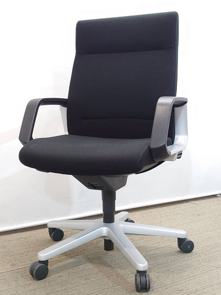 【送料無料 地域限定】 マネージメントチェア オフィスチェア デスクチェア 役員チェア ハイバック 肘付き エグゼクティブチェア 社長椅子 社長イス 役員椅子 コクヨ 【中古オフィス家具】【中古】 - 画像 (2)