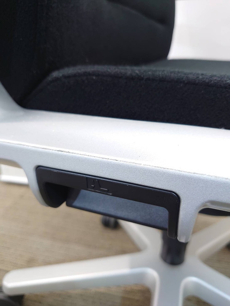 【送料無料 地域限定】 マネージメントチェア オフィスチェア デスクチェア 役員チェア ハイバック 肘付き エグゼクティブチェア 社長椅子 社長イス 役員椅子 コクヨ 【中古オフィス家具】【中古】 - 画像 (7)