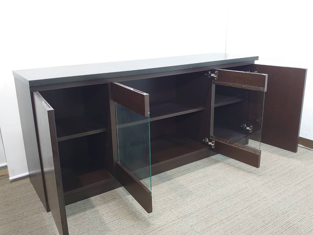 【送料無料 東京地区限定】イトーキ X09 役員家具3点セット ガラス書庫 ワードローブ ローガラス書庫 書庫【中古オフィス家具】【中古】 - 画像 (4)