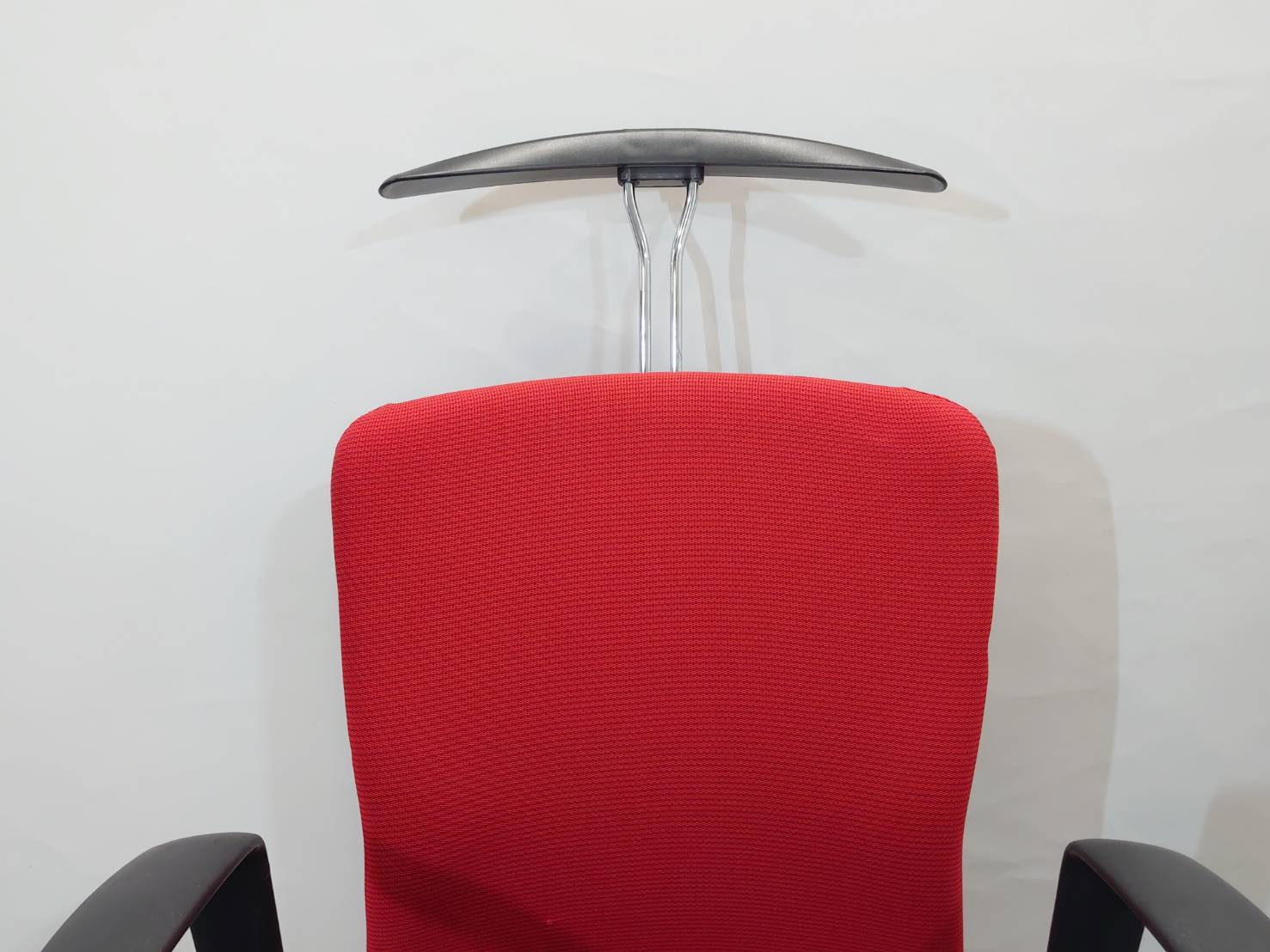 【送料無料 地域限定】 4脚セット パソコンチェア ハンガー付き キャスターチェア オフィスチェアー 事務椅子 事務イス 事務いす ウチダ ルディオ Ludio 国産 オフィスチェア PCチェア デスクチェア 事務チェア キャスターチェア 肘付き 【中古オフィス家具】【中古】 - 画像 (7)