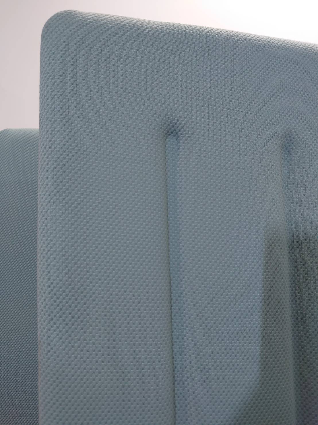 【店頭引き渡し限定】 2枚セット オカムラ マッフル パーテーション インテリアスクリーン パーティション パーテーション スクリーンパネル 自立式 脚付き 自立パーティション 自立パーテーション 自立パネル 【中古オフィス家具】 【中古】【中古】 - 画像 (7)