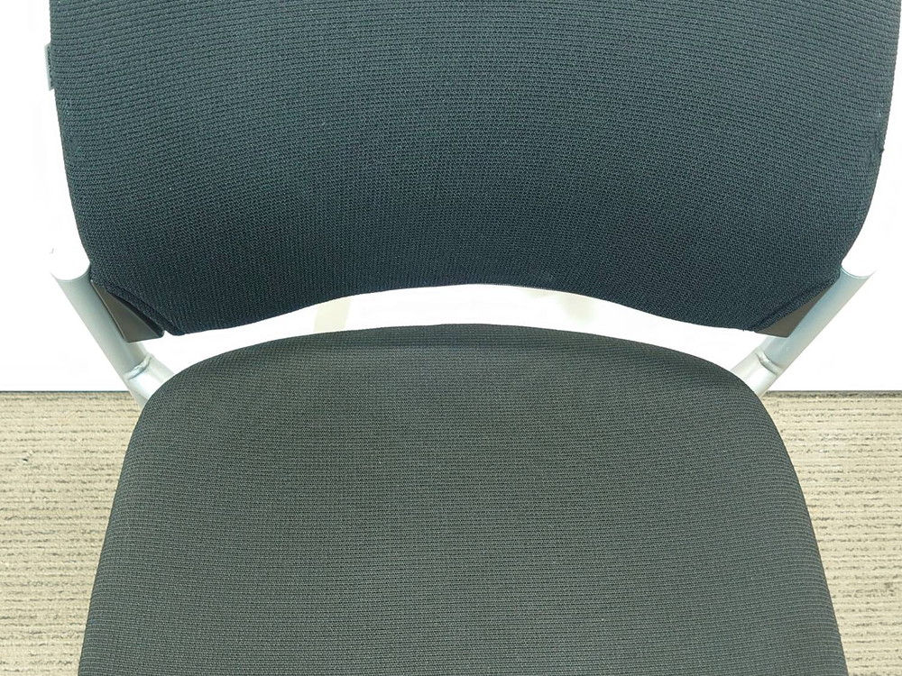 【送料無料 地域限定】 4脚セット オカムラ 会議チェア ミーティングチェア スタッキングチェア キャスターチェア 会議イス 国産 【中古オフィス家具】【中古】 - 画像 (7)