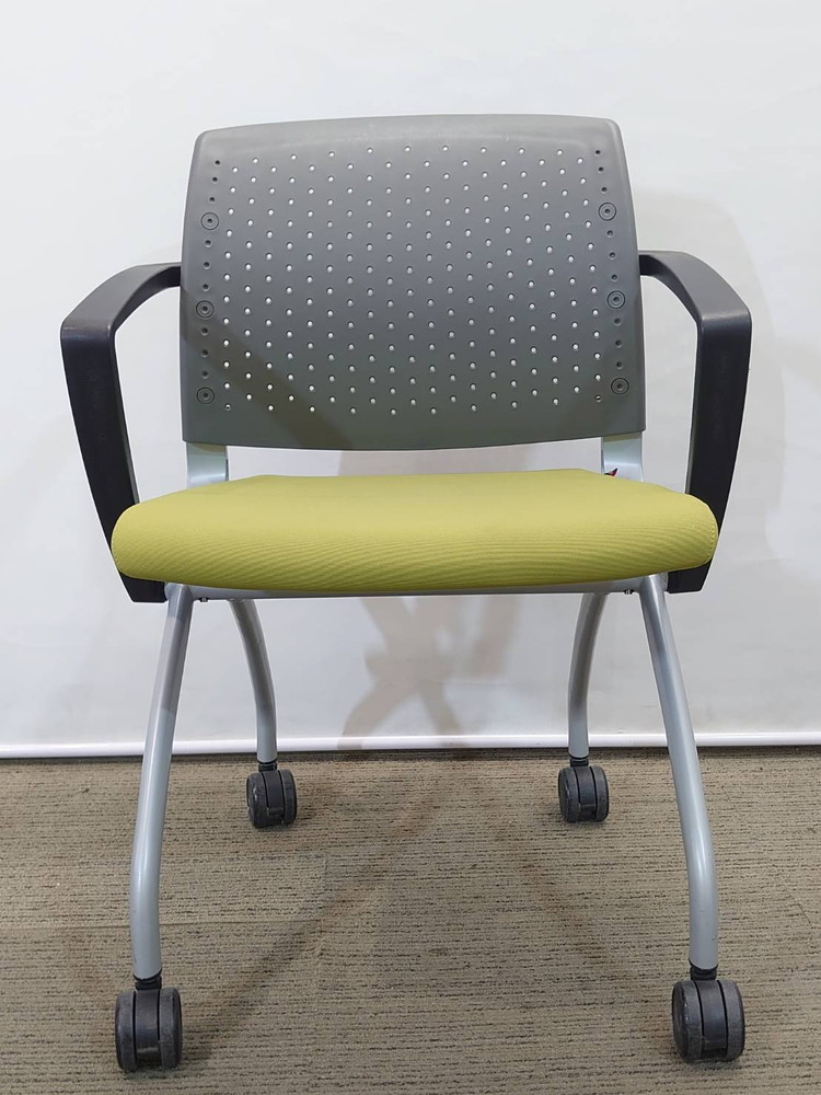 ファシス ネスティングチェア ミーティングチェア 会議チェア ネスタブルチェア 平行スタックチェア【中古オフィス家具】【中古】 - 画像 (3)