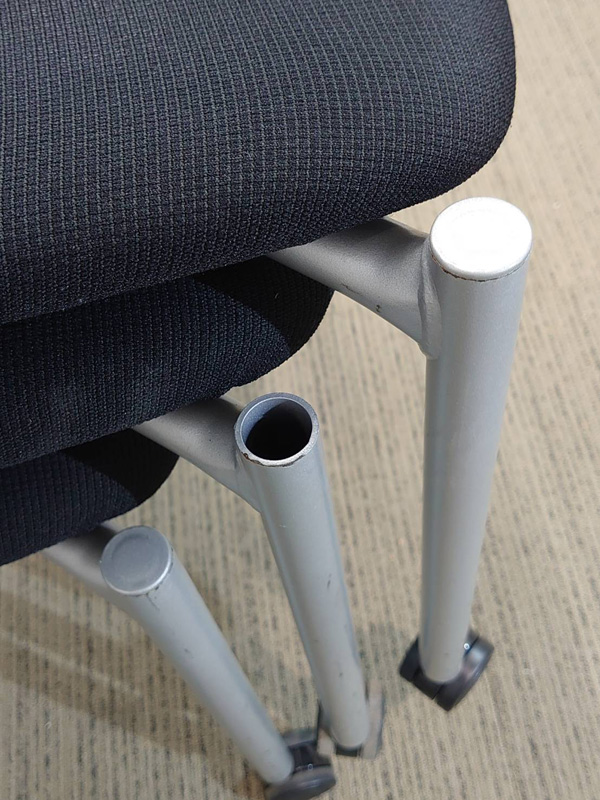 【送料無料 地域限定】 4脚セット オカムラ 会議チェア ミーティングチェア スタッキングチェア キャスターチェア 会議イス 国産 【中古オフィス家具】【中古】 - 画像 (9)