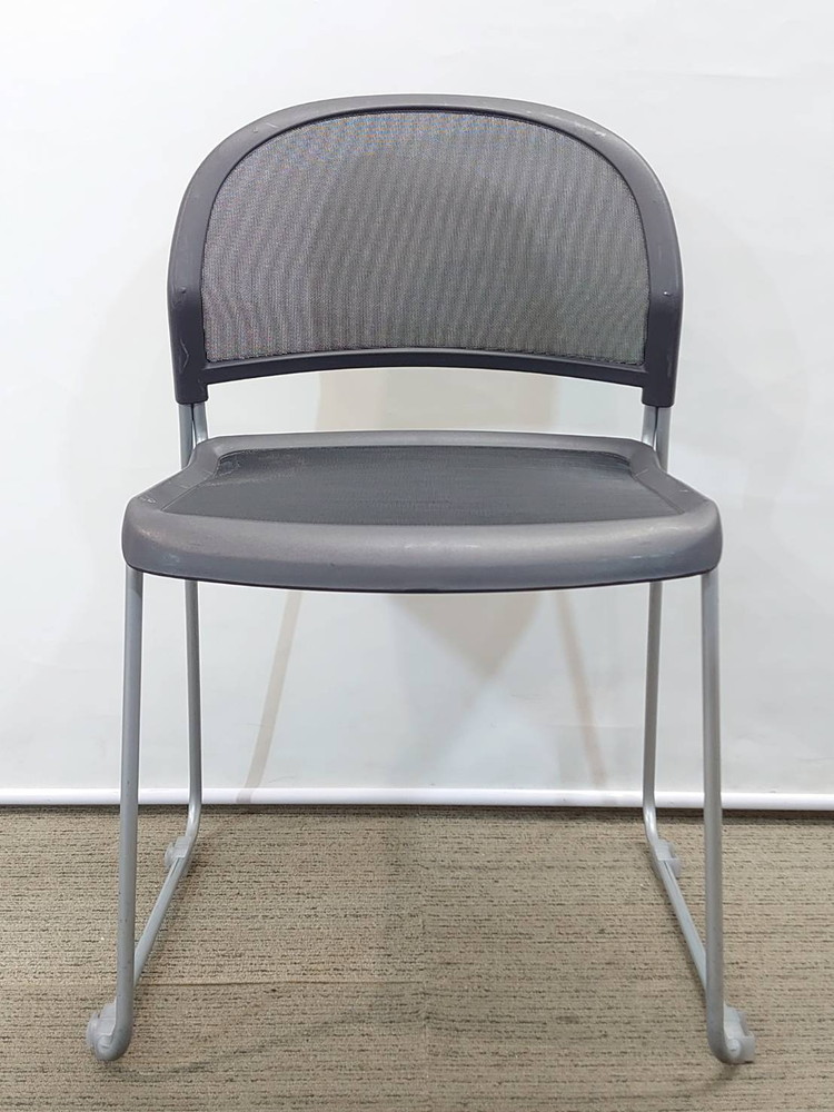 【送料無料 東京地区限定】50脚セット ウチダ MP-200 ミーティングチェア 会議チェア スタッキングチェア スタックチェア メッシュチェア ドーリー付き【中古オフィス家具】【中古】 - 画像 (5)