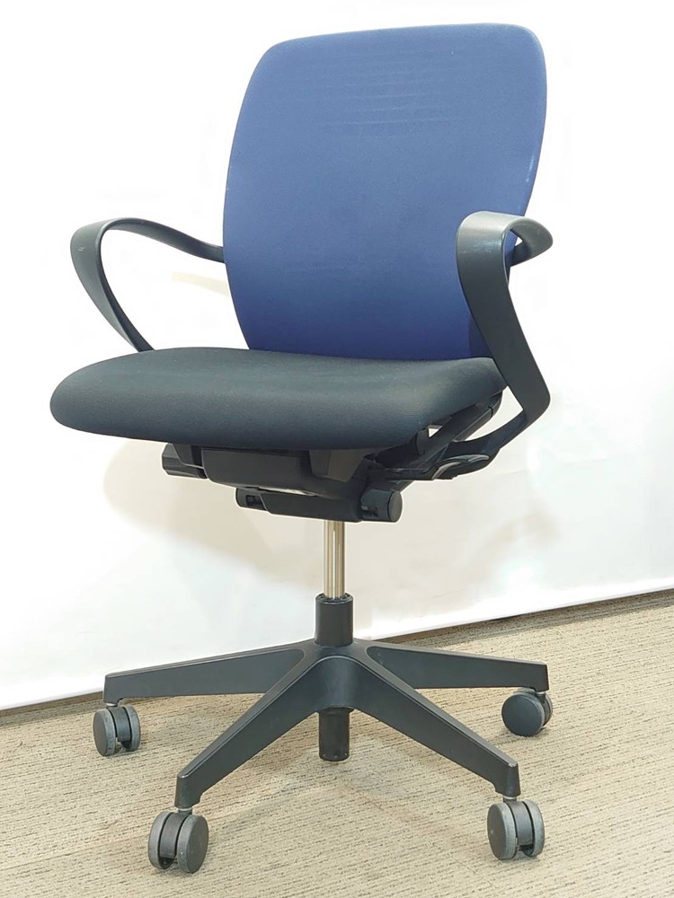 【送料無料 地域限定】 6人用 フリーアドレス デスクセット コクヨ ワークソート ワークテーブルセット W1400×3台 フリアド 平机 片袖机 可動式 オフィステーブル ミーティングテーブル 会議テーブル 多目的テーブル SDT-WS1414PAW 開業セット 国産 【中古オフィス家具】【中古】 - 画像 (12)