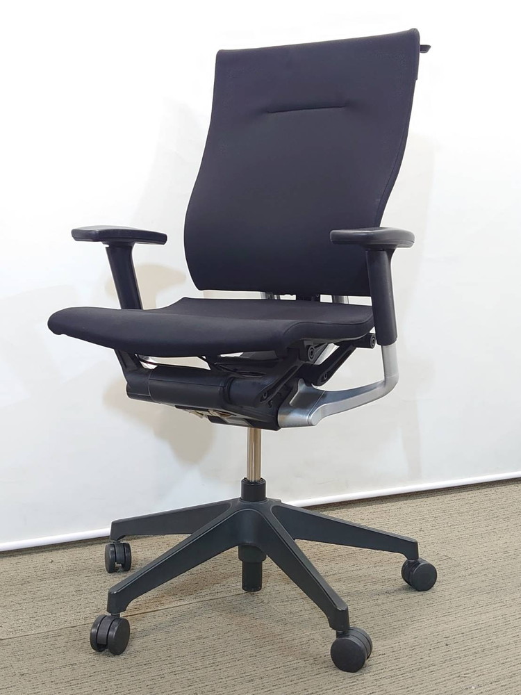 【送料無料 地域限定】オフィスチェア デスクチェア 事務チェア 役員チェア 可動肘付き【中古オフィス家具】【中古】 - 画像 (2)