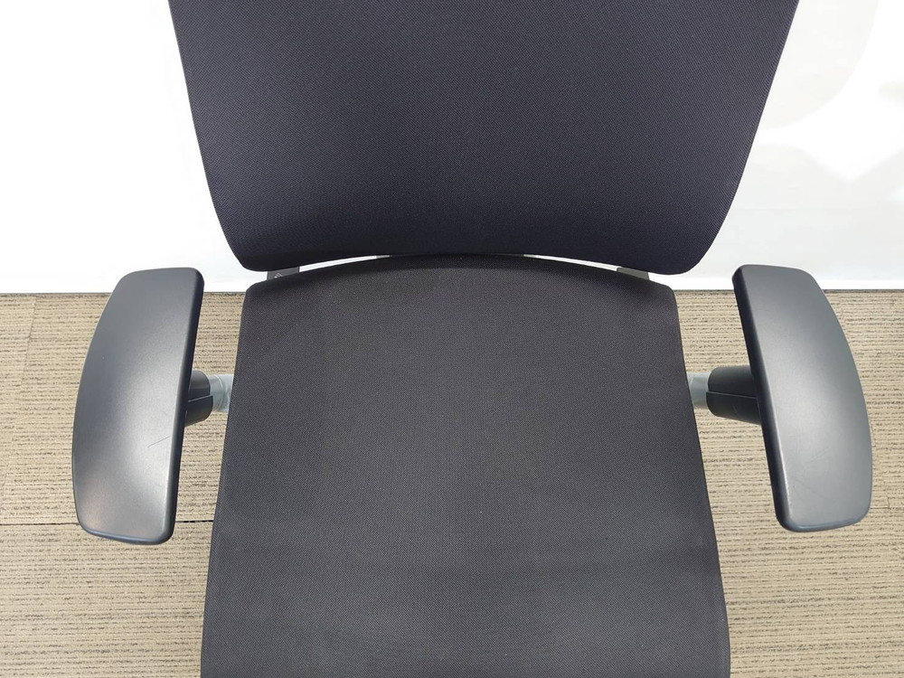 【送料無料 地域限定】オフィスチェア デスクチェア 事務チェア 役員チェア 可動肘付き【中古オフィス家具】【中古】 - 画像 (7)