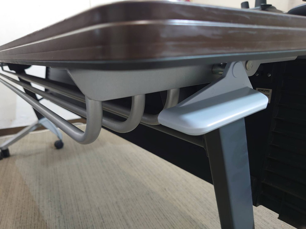 折りたたみテーブル 折り畳みテーブル 平行スタックテーブル ミーティングテーブル 会議テーブル スタックテーブル W1800×D450×H700 コクヨ KT-620 【中古オフィス家具】【中古】 (複製) - 画像 (6)