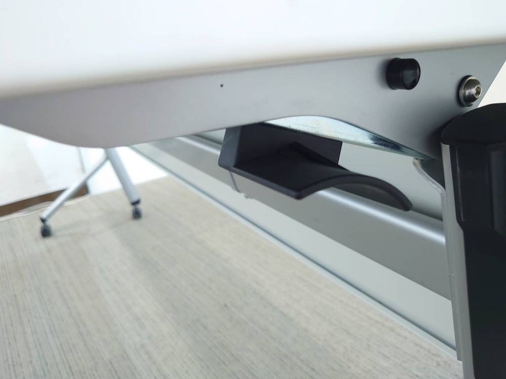 【送料無料 東京地区限定】10台セット 折りたたみテーブル 折り畳みテーブル 平行スタックテーブル ミーティングテーブル 会議テーブル スタックテーブル 【中古オフィス家具】【中古】 - 画像 (7)