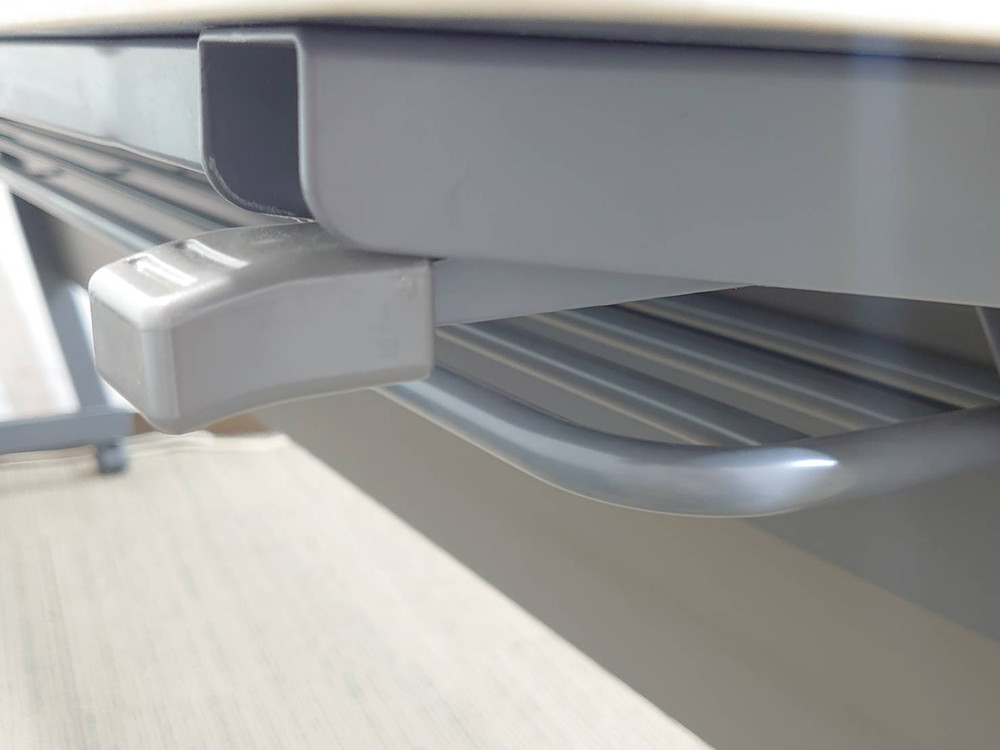 折りたたみテーブル 折り畳みテーブル 平行スタックテーブル ミーティングテーブル 会議テーブル スタックテーブル フォールディングテーブル スタッキングテーブル 会議用テーブル【中古オフィス家具】【中古】 - 画像 (7)