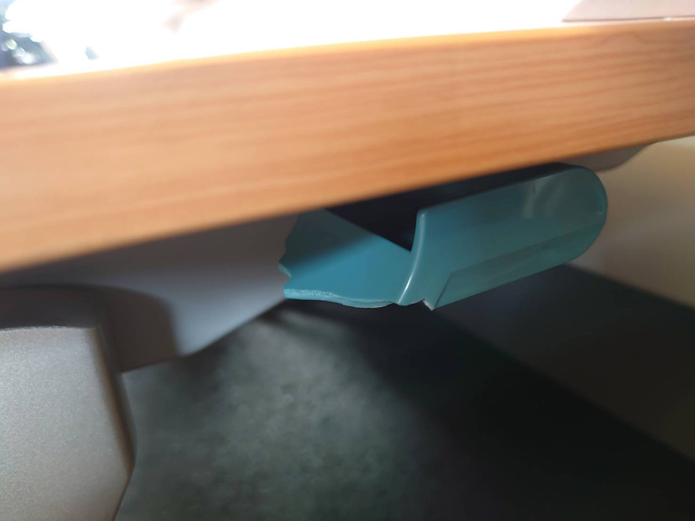 【送料無料 東京地区限定】4台セット イトーキ リリッシュ 折りたたみテーブル 折り畳みテーブル 平行スタックテーブル ミーティングテーブル 会議テーブル スタックテーブル フォールディングテーブル スタッキングテーブル W1800×D600×H700 【中古オフィス家具】【中古】 - 画像 (9)