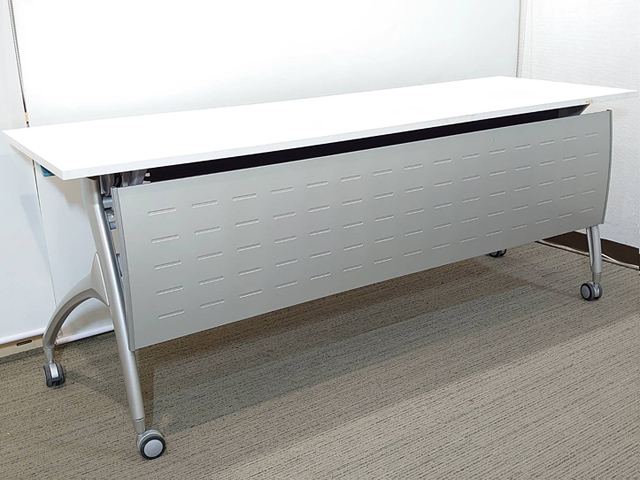 美品 折りたたみテーブル 折り畳みテーブル 平行スタックテーブル ミーティングテーブル 会議テーブル スタックテーブル フォールディングテーブル スタッキングテーブル 会議用テーブル【中古オフィス家具】【中古】 - 画像 (2)