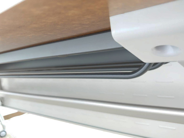 美品 折りたたみテーブル 折り畳みテーブル 平行スタックテーブル ミーティングテーブル 会議テーブル スタックテーブル フォールディングテーブル スタッキングテーブル 会議用テーブル【中古オフィス家具】【中古】 - 画像 (5)