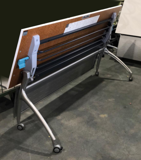 美品 折りたたみテーブル 折り畳みテーブル 平行スタックテーブル ミーティングテーブル 会議テーブル スタックテーブル フォールディングテーブル スタッキングテーブル 会議用テーブル【中古オフィス家具】【中古】 - 画像 (9)