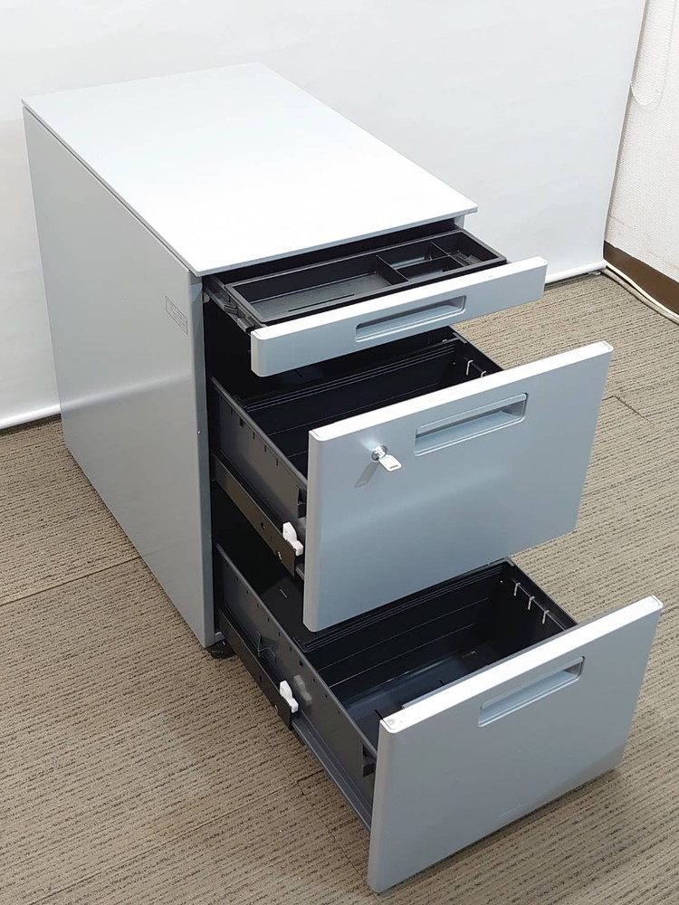 【法人限定送料無料】10台セット! ワゴン 3段ワゴン サイドワゴン デスクワゴン 袖机 脇机 カギ付き 鍵付き スチールワゴン キャスターワゴン 机下収納ワゴン インサイドワゴン 事務ワゴン 3段 コクヨ GT 国産【中古オフィス家具】【中古】 - 画像 (4)