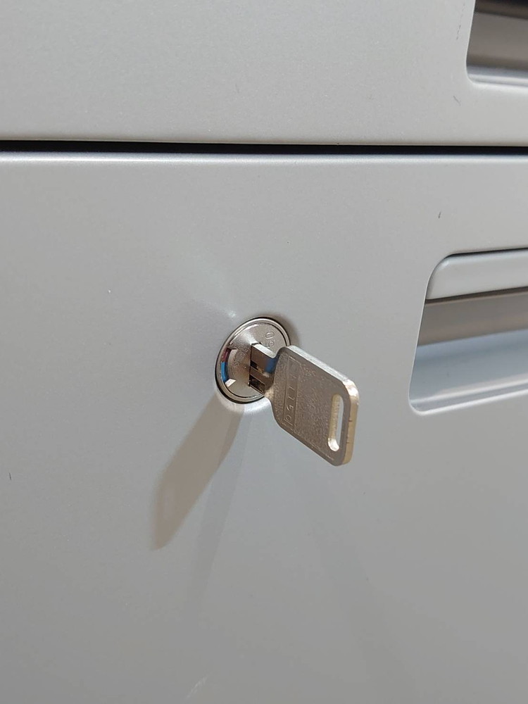 【法人限定送料無料】10台セット! ワゴン 3段ワゴン サイドワゴン デスクワゴン 袖机 脇机 カギ付き 鍵付き スチールワゴン キャスターワゴン 机下収納ワゴン インサイドワゴン 事務ワゴン 3段 コクヨ GT 国産【中古オフィス家具】【中古】 - 画像 (6)